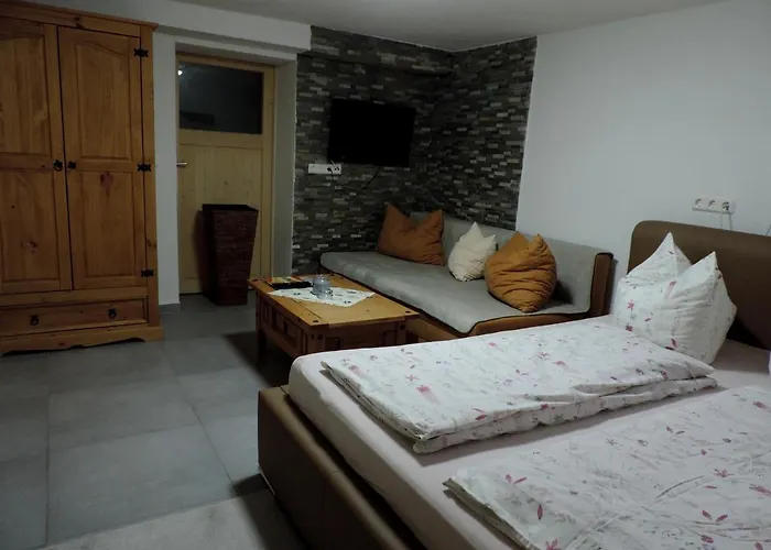 - An Den Elbwiesen *